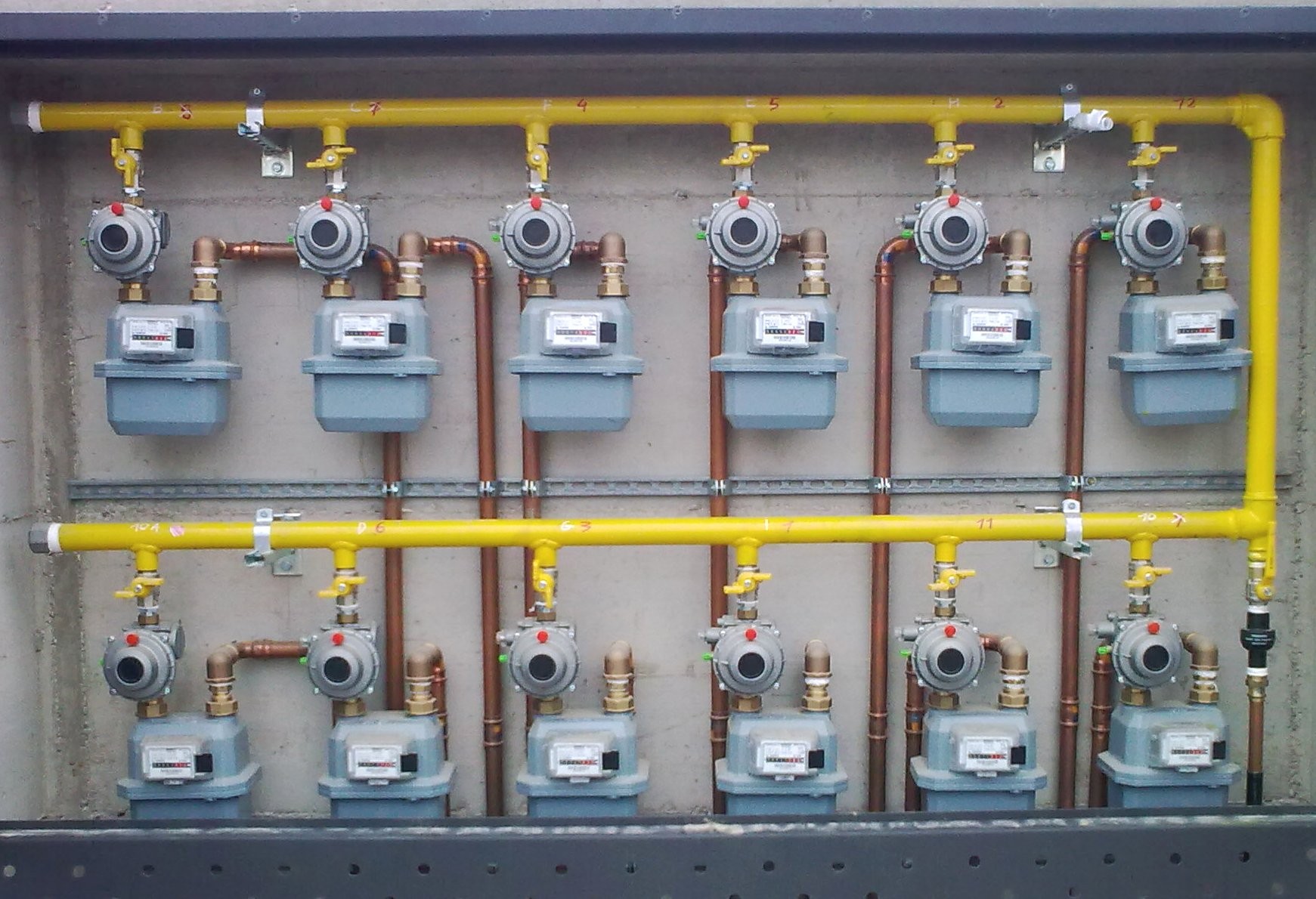 Contatore-GASA-319f8hqji7kkcgjo468hds fughe di gas in condominio