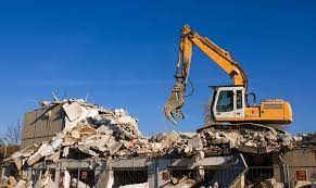 L’ordine di demolizione segue l’asse ereditario